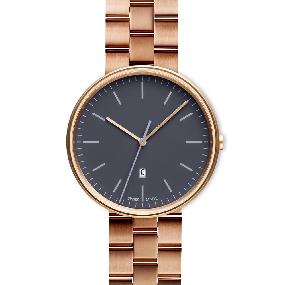 M38 date watch in PVD satin gold