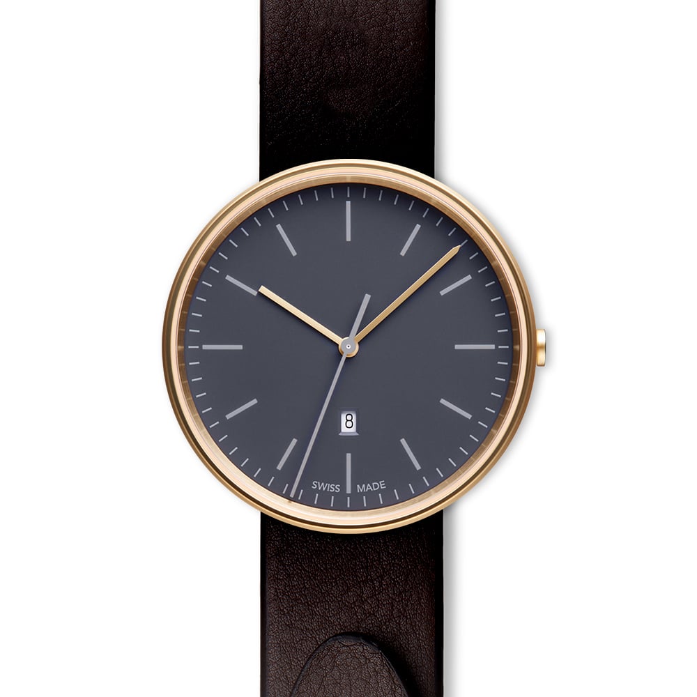 M38 date watch in PVD satin gold