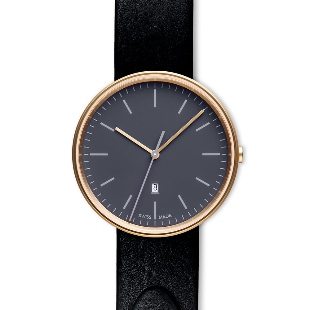 M38 date watch in PVD satin gold