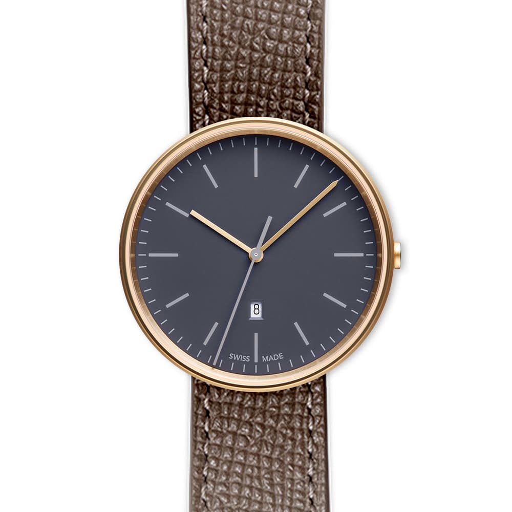 M38 date watch in PVD satin gold