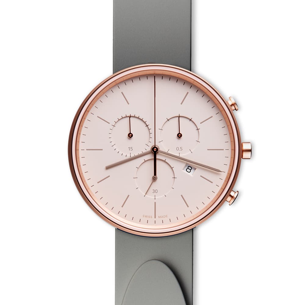 M40 chronograph watch in PVD rose gold